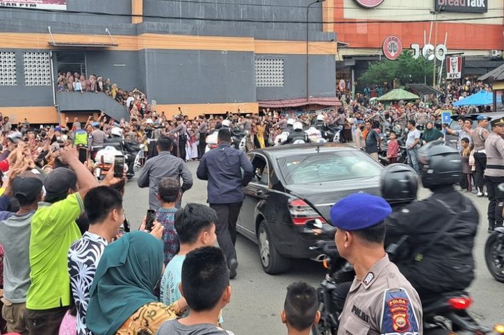 Helikopter Presiden Sebabkan Robohnya Tembok Stadion di Bengkulu