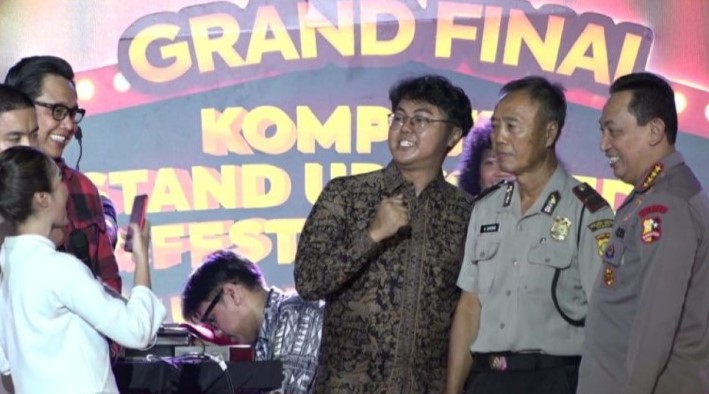 Kapolri Listyo Sambut Kritikan dengan Senyuman Saat Polri Diroasting Komika