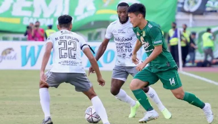 Persebaya Akhiri Tren Negatif dengan Kemenangan 2-1 atas Bhayangkara FC dalam Liga 1