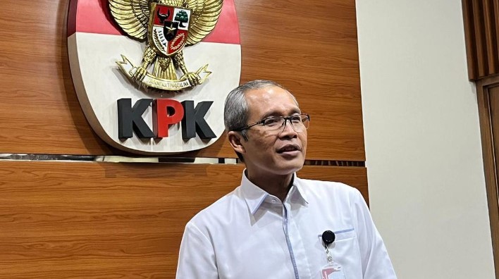 Pimpinan KPK Diteror Pakai Karangan Bunga Misterius Di Kediamannya