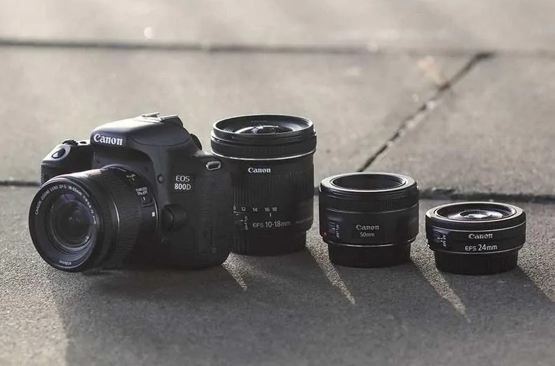 Harga Canon EOS 800D dan Kelebihan Fitur yang Dimilikinya